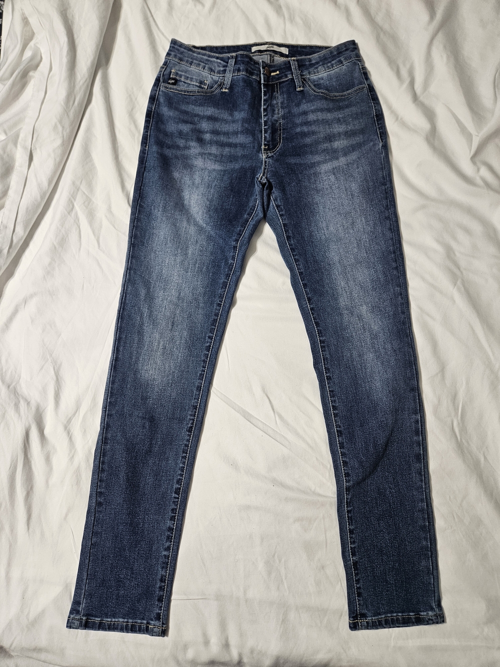 Women's Skinny Jeans in Dark Blue Wash - Classic Stretch Fit